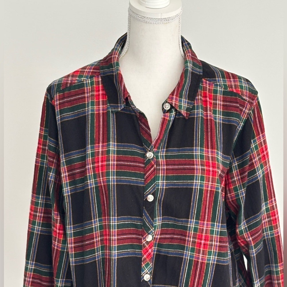 Croft & Barrow Button Down Plaid Shirt - Picture 2 of 9